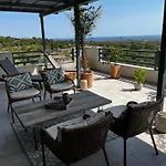 Ioniso Boutique Hotel