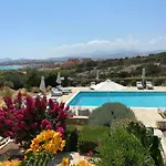 Sea Swell Villas At Santa Maria