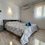 Paradis Studios