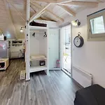 Studios Yalos