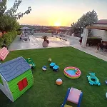 New Luxurious Villa With Stunning Pool,Views &Bbq!