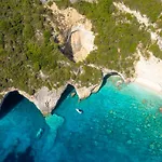 Spiros Jetty House