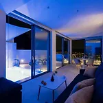 White Cliff Luxury Suites
