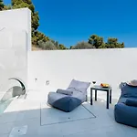 White Cliff Luxury Suites