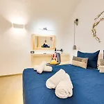 Tiara Suites Santorini