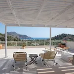 Antonis Apts, Physio Fitness Retreats