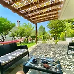 Villa Naya By The Beach