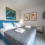 Naval Villa-Panoramic Villa With Heated Pool On The Roof