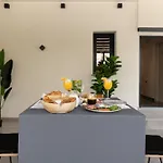 Costa De Luxe Suites