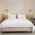 Calives Premium Stay