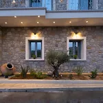 Zeus & Emmanuil Luxury Houses