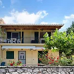 Vardia Studio B