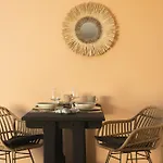 Studio Apartment 5, Unique Location - Sea View