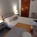 Kantouni Guest House By The Sea