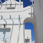Angels In Fira