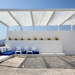 Thadeos Villa With Private Jetted Pool