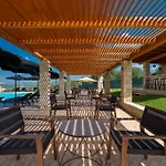 Mint Retreat Suites (Adults Only)