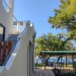 Pelekanos Beachfront Apartment