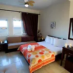 Goldenhill Studios&Apartments