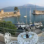 Vip Lepanto Port Suites