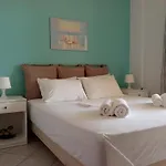 Sea Side House Kourouta