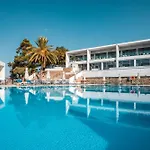 Aiora Resort