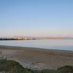 Trollhouse Villa, Golden Beach