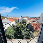 Μοντέρνο Σπίτι Κοντά Στον Κέντρο Της Πόλης!