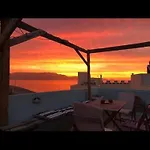Beautiful Home With View Sea