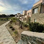 Hydroussa House