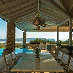 The Editor\'S Villa - Member Of Spiritual Living Corfu