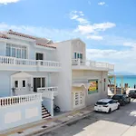 Beach Blue Villa