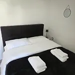 Mary\'S Luxury Apartment Nemea