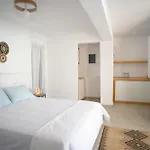 Onar Loutra, Kythnos