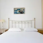 Dolce Vita Waterfront Villa, Logaras, Paros