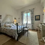 Beachfront House Kipri