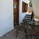 Platanos Apartment