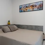 Cozy Apartment 50M From The Sea
