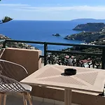 Golden View
