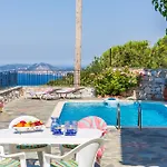 Avgeri Villa