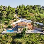 Avgeri Villa