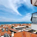 Rona Vista Suites Amazing Seaview 1