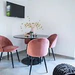 Cozy & Chic - 1 Bd Home In Kos