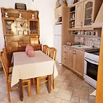Elaia Country Living