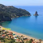 Beachfront Loft Apartment - Agios Gordios, Corfu