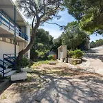 Renovated Seaside Cabin In Sounio