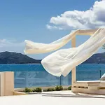 Salty Angel Sea Front Villa