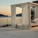 Salty Angel Sea Front Villa