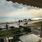 Sea 2 See Paralia Ofryniou