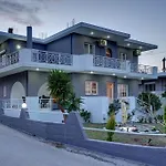 Chrysanthi Luxury Villa In Salakos, With Pool & Jacuzzi, Near Beach